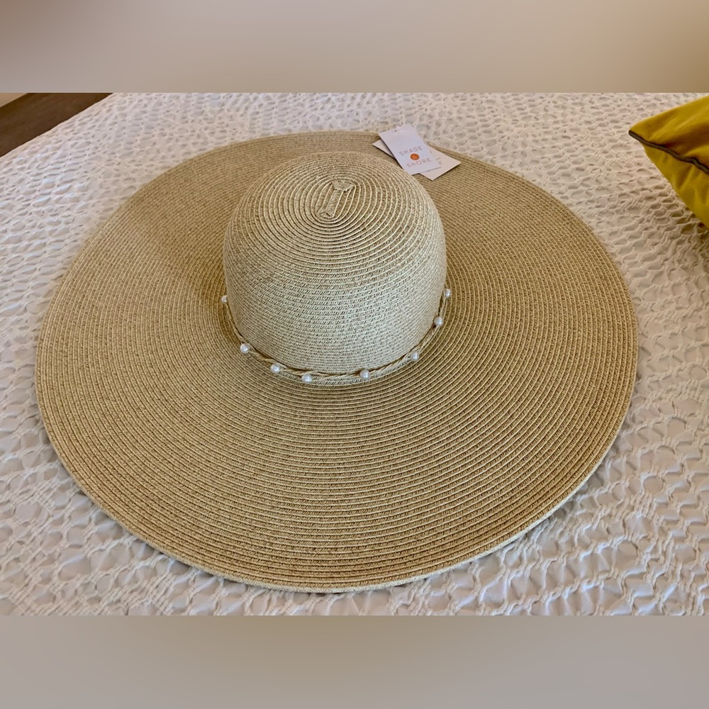 Shade & Shore Cream and Tan Textured Hat